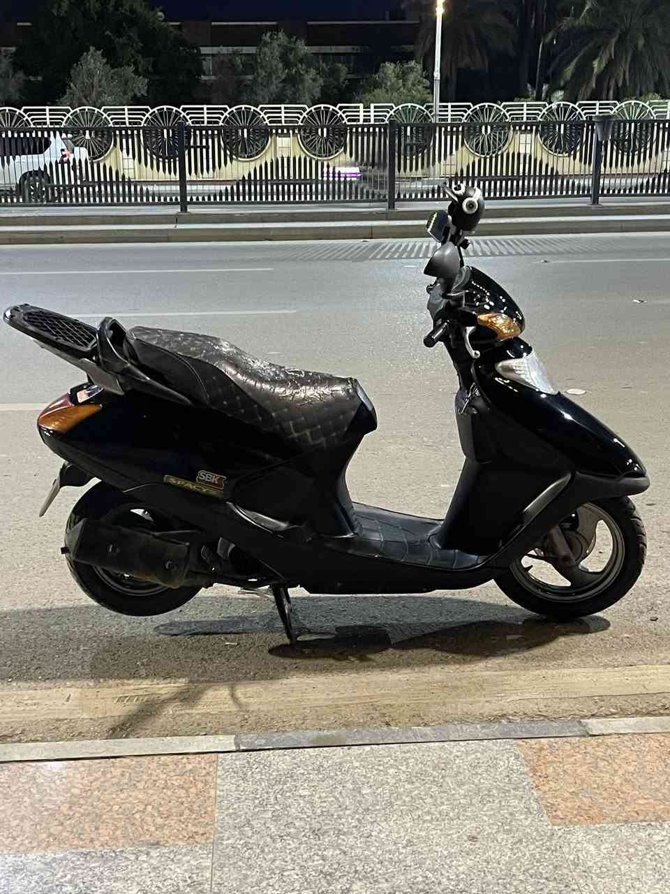 سلام عليكم شباب دراجة سبيسي ياباني دراجة حلوة وناعمة نقصهة بس دبلات امامية يتبدلن فقط ما نقصهة شي ثاني دراجة مفتوحة مجفتة مرة وحدة مكان دراجة كوت كفاءات سعرها 650 وبيهة مجال ولدراجة جانت متروكة ***********
