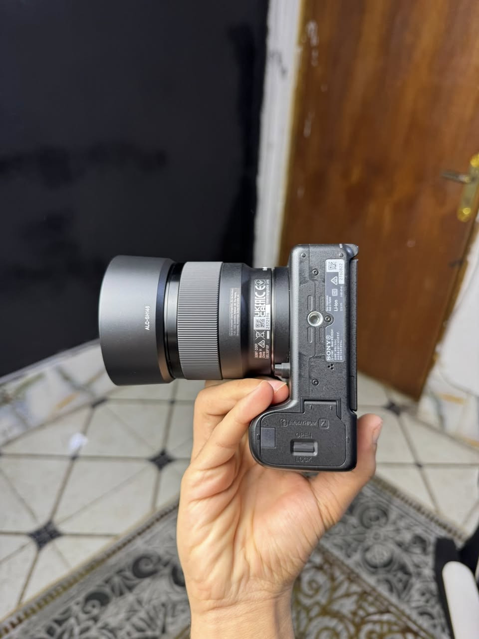 ⸻
⸻

كامره سوني ZV-E10 مارك 2 
مع عدستين وياها عدسه Sony FE 50mm f/1.8

وعدسه Sony FE 28–60mm f/4.5–5.6
السعر 1300 وبيها مجال مال مستعجل 
مكاني ميسان قضاء قلعه صالح 
وهذا رقمي ***********
