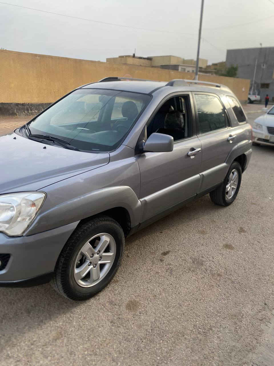 سلام عليكم
للبيع سبورتج ٢٠٠٩ خليجي رقم بغداد دولي بسمي محرك ٢٠٠٠مكفوله بيهه فقط بارده وسونار واضح صدر امامي وخلفي جديد تبريد وتدفه شغال تخم تاير جديد سياره جاهزة من كلشي مكانهه الكوت سعرهه ١١٧ وبيهه مجال ***********
