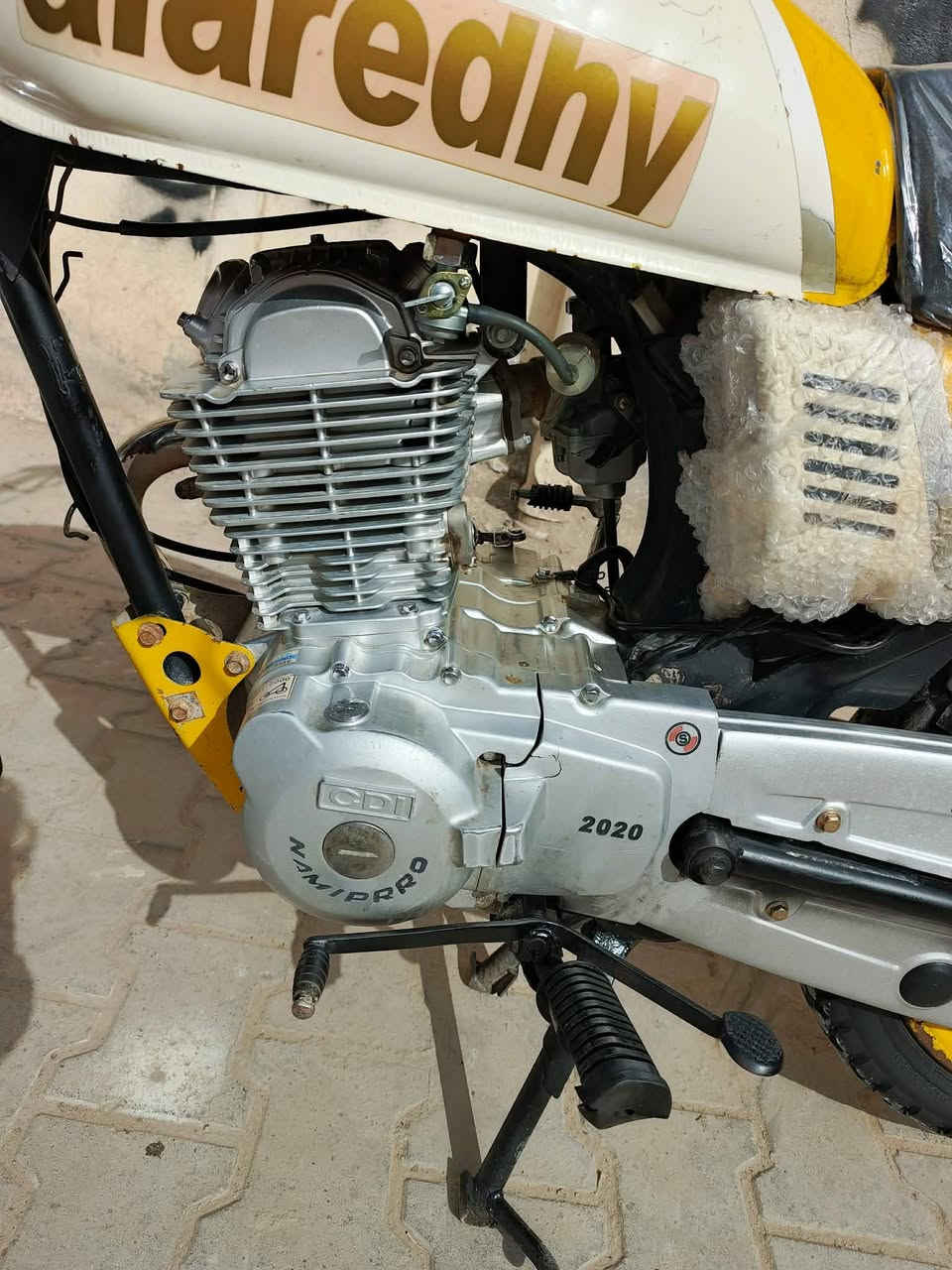 للبيع 4 كير متياز يراني مديل 2020 طالعه نهايه 24 أوراق اصولي وكيله العارضي بسمي فول نضافه جديده و جاهزه مجهزه كهربائيات كلها شغاله مكان نجف سعر 700 و بيها مجال رقمي ***********
