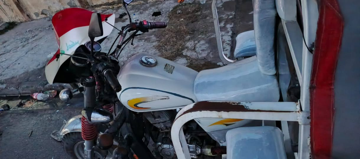 السلام عليكم
ستوته اورجنال موديل  2021 رقم وسنويه بسمي للبيع نظيفه خير من الله طخم تايات جديد مع اسبير جديد التايات جوبلس واير منيه كولها شغله بيها بانكه يم المحرك جادر جديد تشغيل عن بعد ستوته مال بيت نظافتها خير من الله نفس ما موضح بل صور بس يعوزها باتري والمحرك يزت دهن من جهت ال قبغ مال ملف   يرادلها تبديل السعر 3ملاين وبيها مجال مكاني جانب الأيسر حي التحرير قرب جامع ال البيت تواصل على الرقم أو خاص ***********
