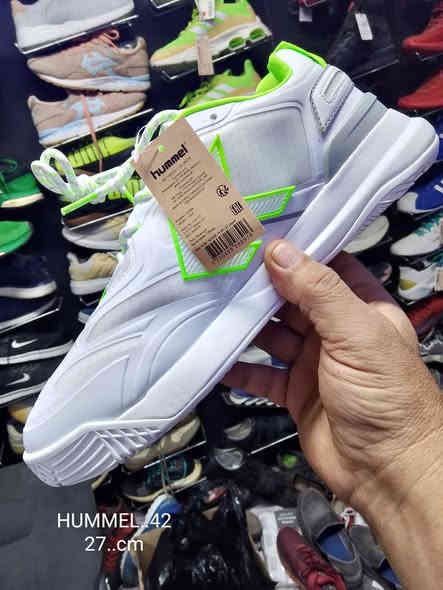 قطعتين هومل كلش راقيات لون جميل طرگه فوم طبي خفيفه النظافه جديد ماستر
القياس.45
طول القدم .29.5سم
القياس.42
طول القدم..27سم
سعر القطعه .فقط 20الف فقط 20الف 
توجد خدمة توصيل كل المحافظات 
للحجز .راسلنا واتس اب وماسنجر عله الرقم
***********ابو حيدر
