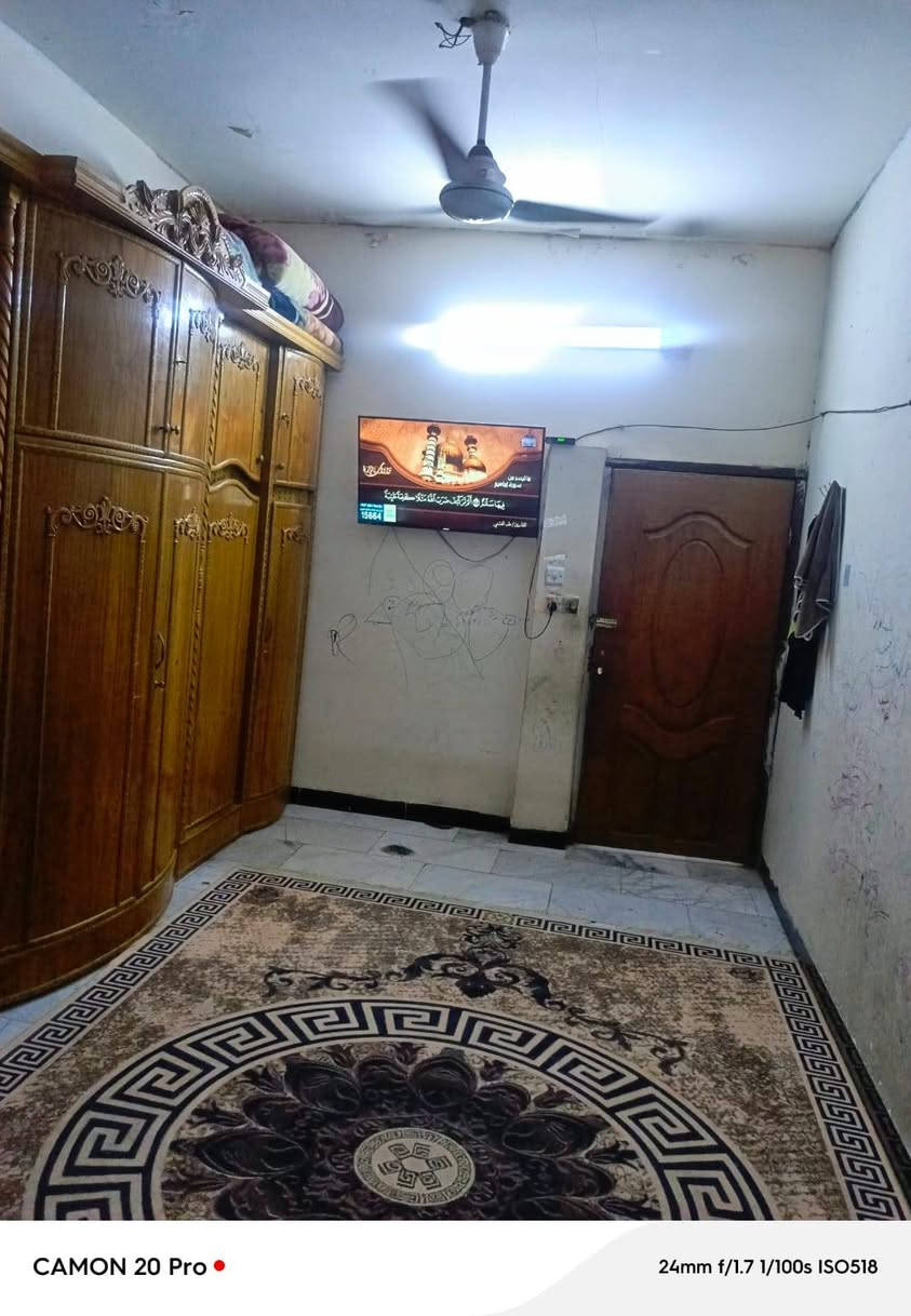 بيت مثل ماموضح بالتصوير المنطقه كاعد يبلطون بيها لااستفسار اكثر اتصل ع الرقم ***********
