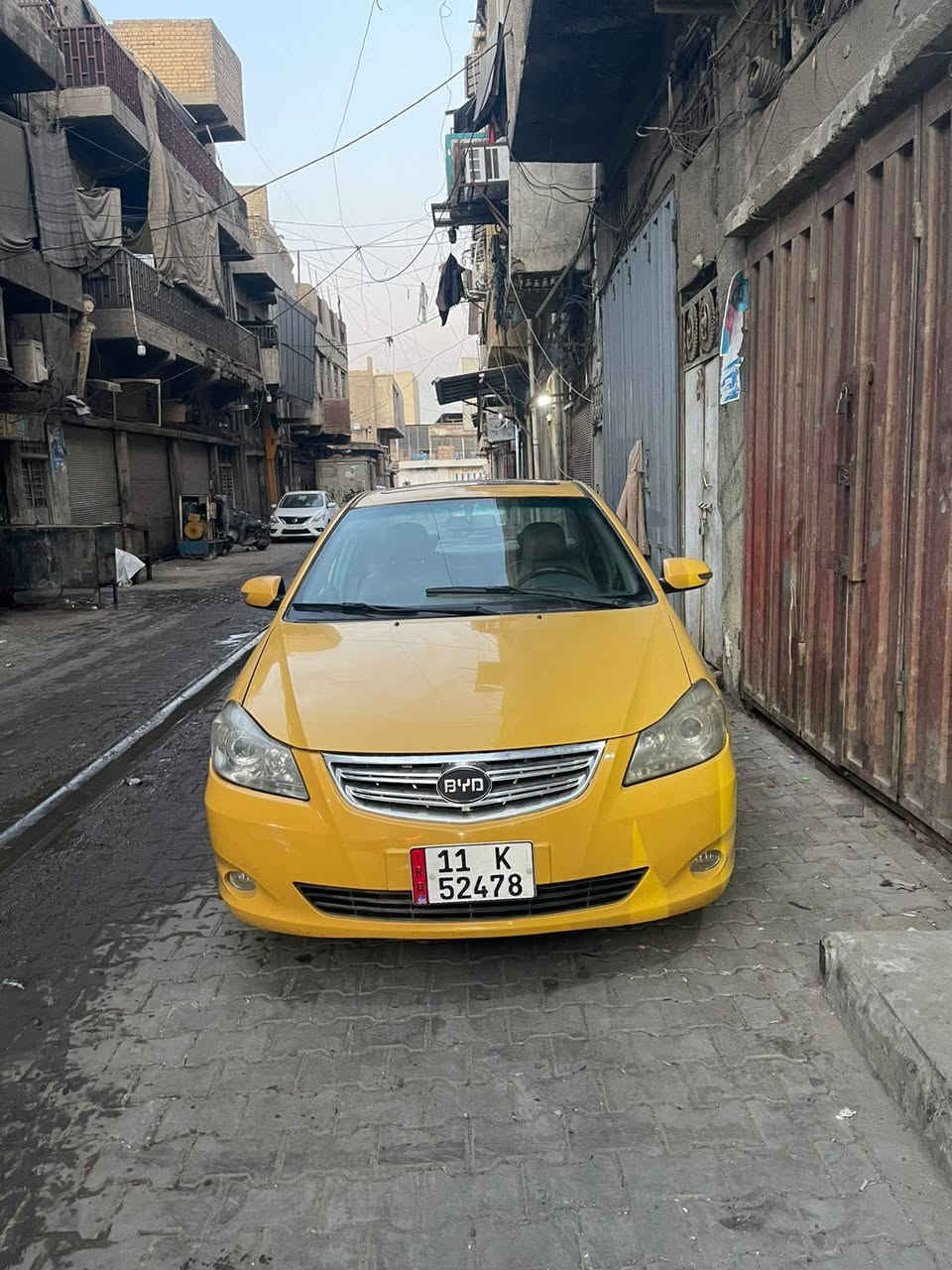 السلام عليكم
بي وايدي جي 3 موديل 2016 فول موصفات فتحه وبصمه
 السيارة نصبته حلوة
 كير ومكينه كفاله كير أوتوماتيك 
حداديه إماميه خلفيه جديد
فيت بم جديد كهربائياته كله شغاله 
 تخم تاير جديد 
 رقم السيارة بغداد نكليزي 

هيئه وغرامات مصفرهن 

مكان السيارة بغداد 

السعر 66 وبي مجال 
***********  بي واتساب الرقم
