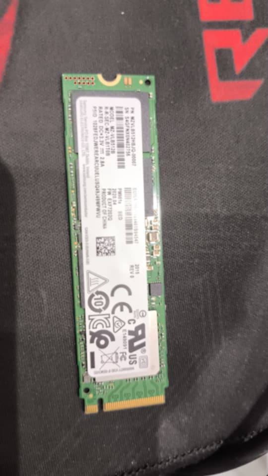 🔥 متوفر رامات و هارد سامسونك لابتوب DDR4 أصلية 🔥
✅ سعات 8GB و 16GB ✅ سرعة 3200MHz ✅ ماركات أصلية: Samsung و SK Hynix ✅ مفحوصة وتعمل بكفاءة عالية ✅ مناسبة لمعظم أجهزة اللابتوب الحديثة
💰 أسعار منافسة للجملة والمفرد 🚚 يتوفر توصيل لجميع محافظات العراق


**إذا كنت صاحب هذا الإعلان وتريد حذفه لأي سبب، رجاءا أرسل رسالة إلى الدعم الفني**