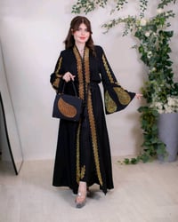 عباة خليجيه 5 قطع   💎 المواصفات: ✔️ مكون من 5 قطع أنيقة: ✅ العباية ✅ ب...