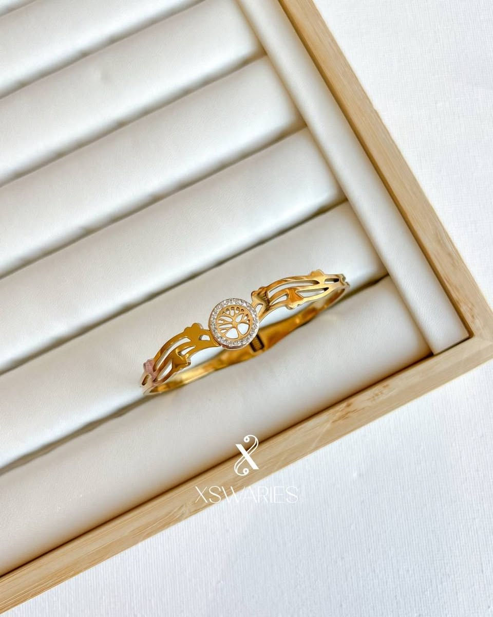 اساور ستانلس ستيل ذهبي طلاء ثابت ضمان جوده عالية 
توصيل داخل بلد وجميع المحافضات 🍓❤🔥🍓


**إذا كنت صاحب هذا الإعلان وتريد حذفه لأي سبب، رجاءا أرسل رسالة إلى الدعم الفني**