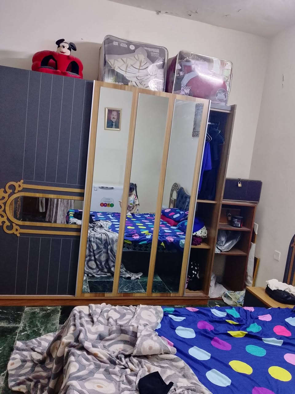 السلام عليكم اريدابيع هذاالتخم مشترينه مليون و800الله شاهد ورايده بمليون..والغرفه رايدها300وبيهامجال والله ‏‪***********‬‏مستعجلين ع بيعتهاالشراي يتصل
