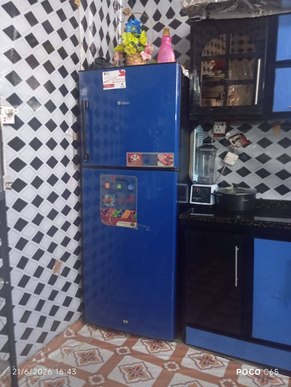 كاونتر متر ونص سنك متر و20،مع ثلاجه 28قدم للحجز والاستفسار مراسله الصفحه او اتصل واتساب ***********
