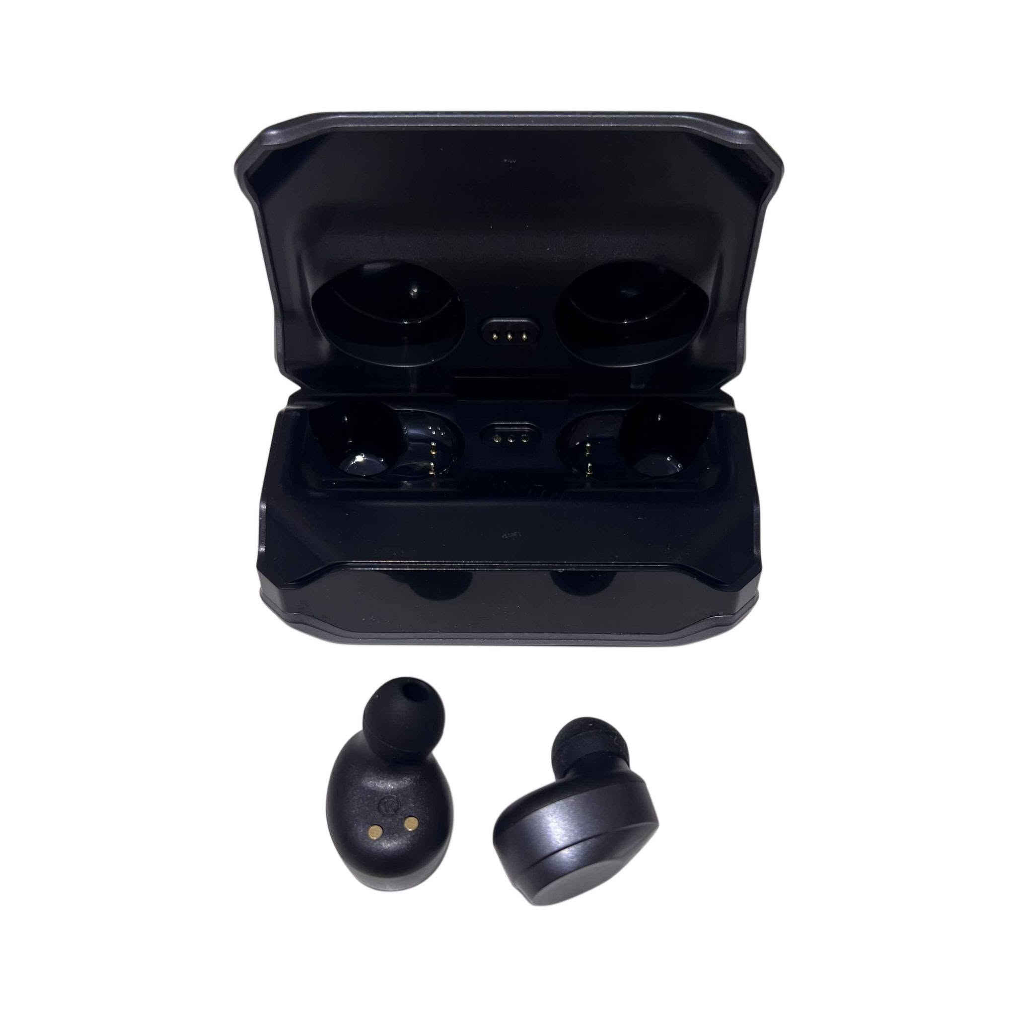 سماعة أذن لاسلكية M41 Hi-Fi Bluetooth V5.3 مع شاشة عرض رقمية ثلاثية

• سماعة أذن لاسلكية True Wireless بتصميم مدمج مع علبة شحن مزودة بشاشة عرض رقمية ثلاثية لعرض حالة البطارية.

• تدعم اتصال Bluetooth V5.3 للاقتران مع الأجهزة المتوافقة.

• مزودة بوحدة صوت (Moving Coil) مقاس 8 مم.

• تدعم التحكم باللمس (Fingerprint Touch).

• تدعم المساعد الصوتي Siri Voice Call.

• مدى اتصال لاسلكي يصل إلى 10 أمتار في الظروف المناسبة للاستخدام.

• وقت تشغيل للموسيقى يصل إلى حوالي 5 ساعات لكل شحنة للسماعات.

• الموديل: M41
• النوع: True Wireless Headset
• إصدار البلوتوث: V5.3
• شاشة العرض: Three-Screen Digital Display
• حجم وحدة الصوت: 8 مم (Moving Coil Unit)
• مدى الإرسال: 10 متر
• وقت الشحن: حوالي ساعتين
• وقت الاستعداد: 280 ساعة
• تشغيل الموسيقى: حوالي 5 ساعات (Earbuds)
• ملفات الاتصال المدعومة: A2DP / HFP / HSP / AVRCP
• جهد الإدخال: 5V ⎓ 1A
• جهد الإخراج: 5V ⎓ 1A

محتويات العلبة:
• سماعتا أذن لاسلكيتان M41
• علبة شحن
• دليل الاستخدام بغداد, العراق


**إذا كنت صاحب هذا الإعلان وتريد حذفه لأي سبب، رجاءا أرسل رسالة إلى الدعم الفني**