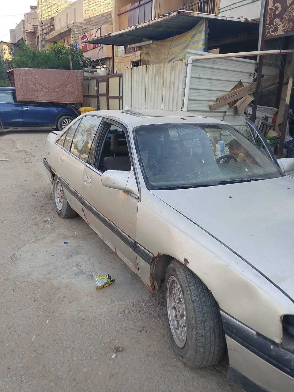 اوبل اوميك محرك 2600كايم السعر 15ورقه وبيه مجال بصيط ***********

