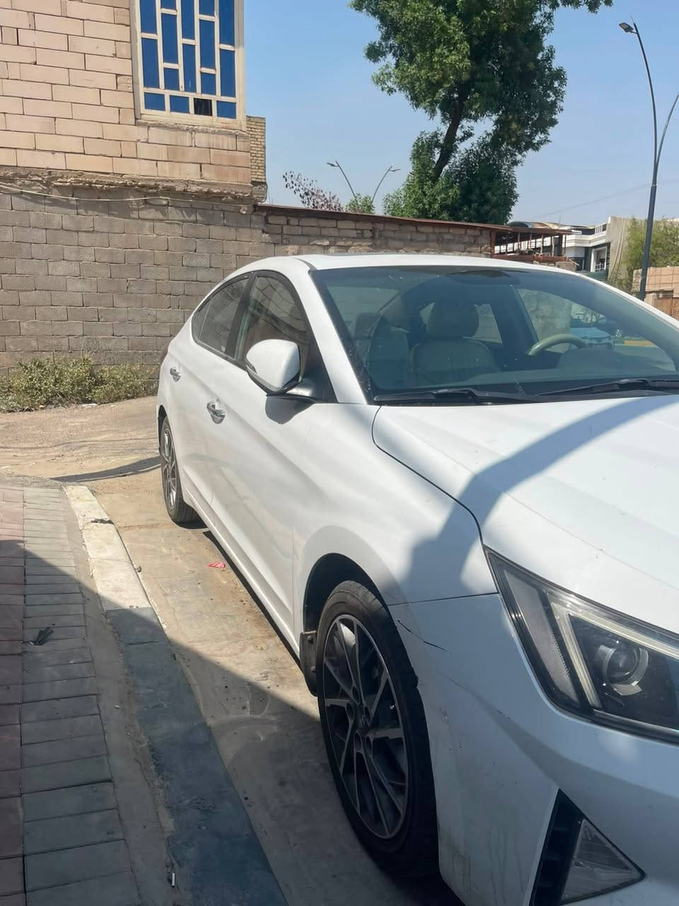 النترا 20
خليجي ماشيه 128 بيهه حالوب. قليل كلش ما يبين 
محرك 2000
اربيل منتهيه سنويه ومسوي نزع وكاله فقط تروح للشركة اتجدد السنويه
حداديه تبريد سيارة جاهزه  ***********   سعر 155 بيهه مجال
