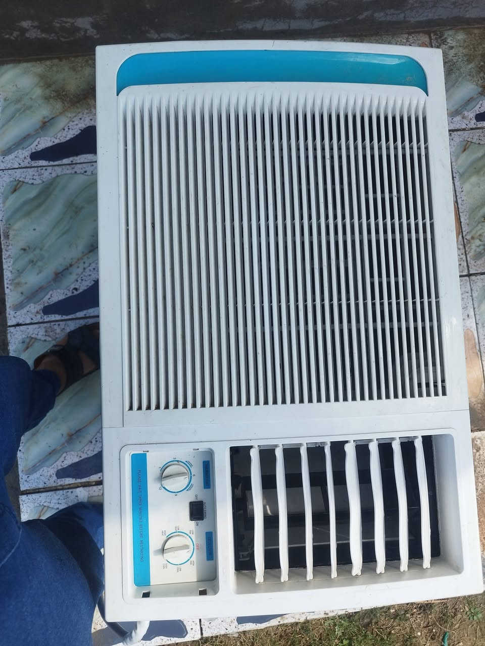 مكيف للبيع نظيف كلش وبدون اي تصليح تبريد ثلج شرط الفحص
السعر 200 الف 
مكان طويريج


**إذا كنت صاحب هذا الإعلان وتريد حذفه لأي سبب، رجاءا أرسل رسالة إلى الدعم الفني**