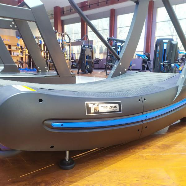 تعلن شركة الارض المعطاء 
#بابل سبورت
عن وصل اجهزة الجري الميكانيكي من شركة TZ العالمية المصنعة لاجهزة assault fitness الامريكية
موديل 3000b
الجهاز ذو موصفات عالمية مع ضمان حقيقي للجهاز البيع جملة/مفرد
(للفنادق، جم،مؤسسات الدولة،مراكز العلاج الطبيعي، شركات توزيع اجهزة الجم واللياقة البدنية)
علما تباع  جمله ومفرد
🌹🌹
store:https://babilsport.com
phone numbers:
Osama :
***********
***********
***********
