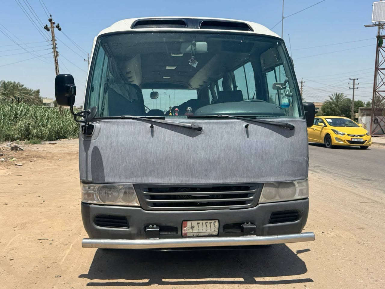 السلام عليكم للبيع فقط كوستر ناصيه موديل موديل 14 بغداد تحويل السياره مكفوله كير اكسل مكينه تبريد تايرات كله جديد الكشر بيها باب السايق بي صبغ وفوك المازده صبغ بيها بارد بذيل فقط للاستفسار 
مكان السياره بغداد المدائن السعر 280 
رقم صاحب السياره ***********

