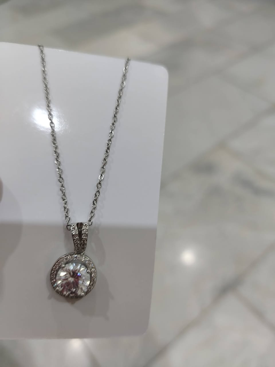 حلقه فضه مختوم ٩٢٥  قياس ٨ وياها قلاده هديه على اول تم ١٠ يوجد توصيل


**إذا كنت صاحب هذا الإعلان وتريد حذفه لأي سبب، رجاءا أرسل رسالة إلى الدعم الفني**