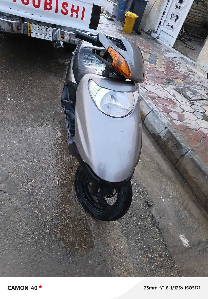 دراجه سبيسي ياباني  سلف هندر كهرباءيات كله شغاله دراجه مكينه ناعمه دراجه مال جناي السعر ٦٥٠ بيهه مجال لليشتري مو يتعبني استفسار  ع ***********
