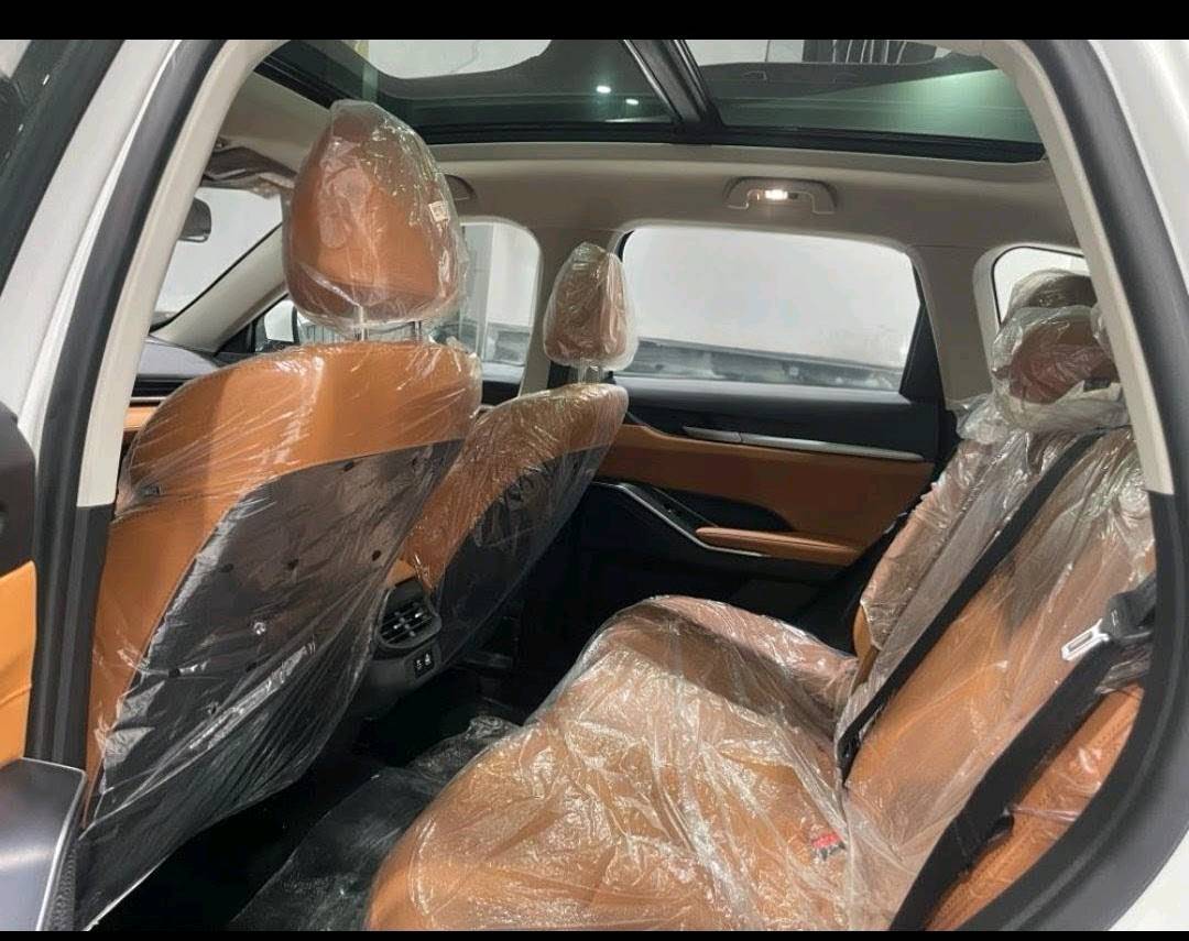 هفالh6 HEV 2026 Full 
ماشية 1500
المكان اربيل
ضمان الشركة ( البطارية والمحرك 7 سنوات ) مع خدمة الصيانة الدورية لمدة سنتين