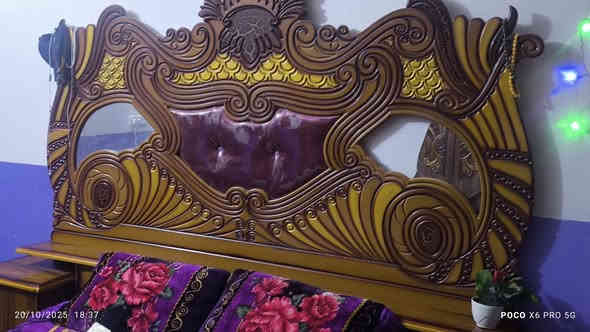 اسلام عليكم للبيع غرفه كامله  مستخدمه نضيفه الكنتور قاطين والزاويه قاطين وباب سلايت المكان بغداد السعر ب 600وبي مجال للاستفسار ***********
