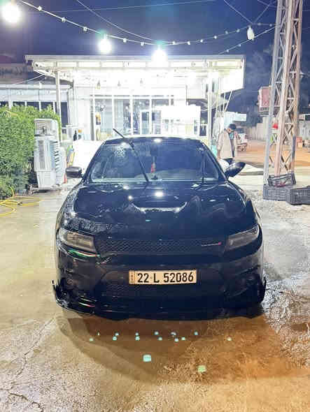 سياره حلوه ونضيفه حادثه كما موضح بلصور  

الباب الخلف الصدر مرشوش  اثر شخوط فقط وربع البنيد ايرباكات كله سليمه 100/100ماشيهً 113ميل 

السعر 215 وبيه مجال بسيط 

***********
