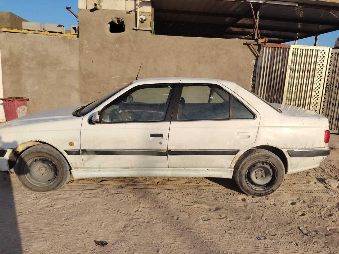 سياره للبيع بيجو بارص موديل ٢٠١٣رقم ميسان  مشروع وطني سنويه ساقطه سعرها ٣٢ورقه وبيها مجال  غير متواجد على الفيس نجف حي الندء  للإتصال على الرقم ***********
