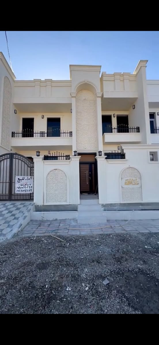 ((بسم الله الرحمن الرحيم))
🏡          🏚 

#بيت_للبيع         

🔴في الجغيفي ثانيه

🔴 كاع بيت نايل 

✅المساحة :200
 
مكون من 5غرف نوم
 صالات2
ومطبخ 
واستقبال 
حمام عدد2
مناور عدد 2

 🛣 الشارع 🛣🛤 : 10

🗒📑⚖️ نوع الملك : طابو زراعي صرف علمن عند الشراء تدخل مباشرتا بل سند المشترك الطابو لصرف الازراعي

💸💰 السعر  💰💸:195🔴وبي مجال

للاستفسار : مراجعة 
🥇 مكتب الدليمي 🥇
🩸📍العنوان الجغيفي _نهايت سياج المقبرة على السايد الايمن.                         
                                     
            📱📲  للاتصال :  ميثم*********** 📞☎️

#عقارات_الفلوجة #عقار_للبيع #عقارات_الانبار #عقارات_العراق  #العقار #عقار
#العقار_للبيع #للبيع #بيع #بيت #بيوت #قطعة #قطع
#ارض #ارمماضي
