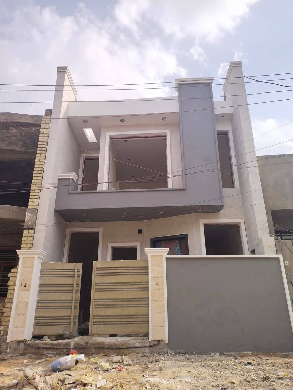 خلفه لبخ واجهات تطبيك سيراميك ارضيات جدران بايات ترميم اشتغل بل يوميه كباله العمل داخل بغداد فقط***********
