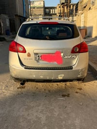 نيسان روج • فضي • هيكل يحتاج تصليح