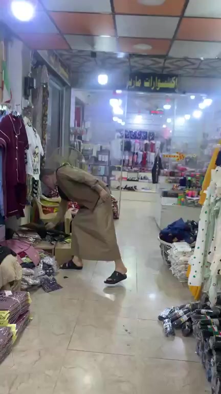 #بس وفقط6000دينار
وهلا بيكم
شارع المصرف عمارة اشتي مول الطابق السفلي اخير محلين على اليسار بالسرداب يصير المحل جوه محل كاكه علاء ابوالذهب


**إذا كنت صاحب هذا الإعلان وتريد حذفه لأي سبب، رجاءا أرسل رسالة إلى الدعم الفني**