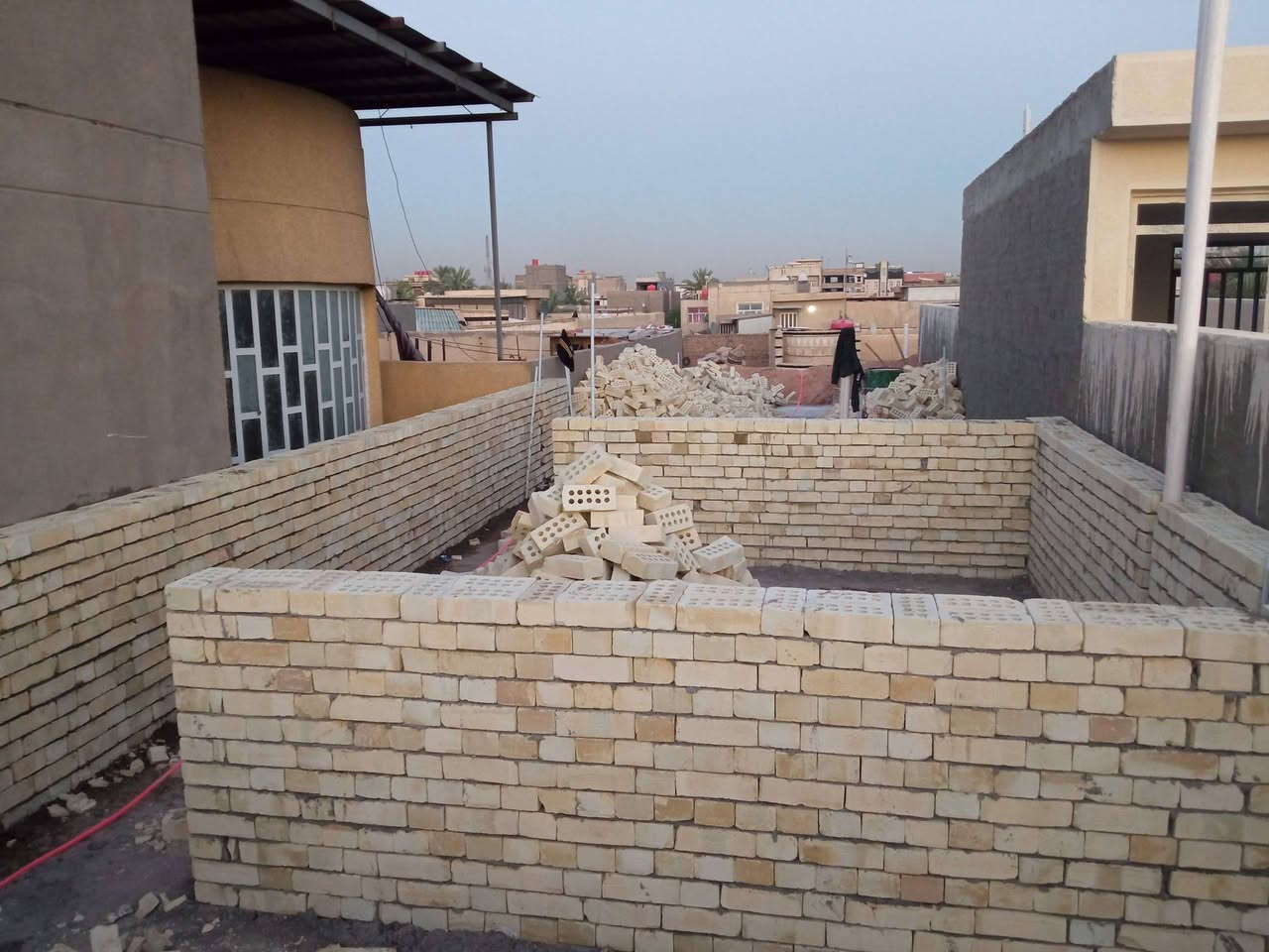 خلفه بنا متفرغ حاليا ناخذ ع الدبل وعالمتر وقطعي ***********
