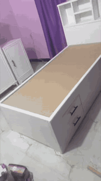 "فكرتك… نصممها، ننفذها، ونحوّلها لقطعة فنية تعيش وياك 🔨✨

غرفــه اطفال حسب طلب الزبون قياس خاص🚪📌

رقـــم الهاتف ***********📞.
