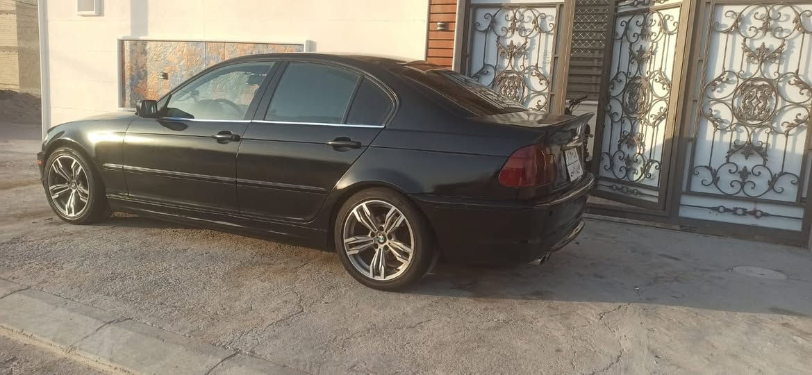 السلام عليكم شباب
E46 

موديل 2000 محدثه 2004

رقم أربيل سنويه نافذه 

السياره مصبوغه عام للجماليه 

كشنات جلد دعاميه m

كير جديد صارله أسبوع من شديته 

مكينه دبل فانوس 

حداديه وسط 75 بلميه

تدفئه تبريد

 

هيترات كشن 

كهربائيات كله شغاله 

مكاني كربلاء السعر 58 بيه مجال بسيط 

أي استفسار تصل 

***********
