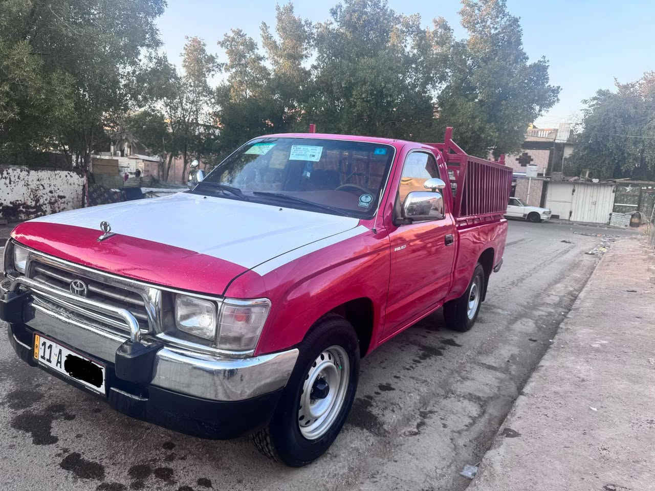 السلام عليكم من رخصه مدير الاكروب 
سياره بيكم ٢٠٠١السياره ابلادي مكفوله مكينه كير اكسل تبريد سياره بأسمي رقم انكليزي جديد هزه جديده تحويل ثاني يوم رقم بغداد العنوان بغداد مدينه الصدر رقم الهاتف ***********
