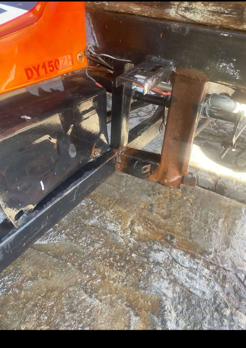 سلام عليكم ستوته مديل 15وراق مكينه قبا 4تشهر شاده سلف سعر خاص
ناحية طار كرمت بني سعيد  ***********
