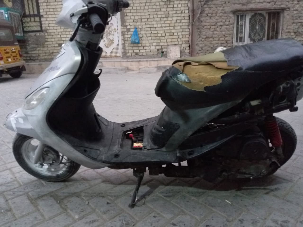 السلام عليكم شباب دراجة ماكس منغولي مالعب البيع السعر 300 وبيهة مجال العنوان مدينة الصدر رقم ***********
