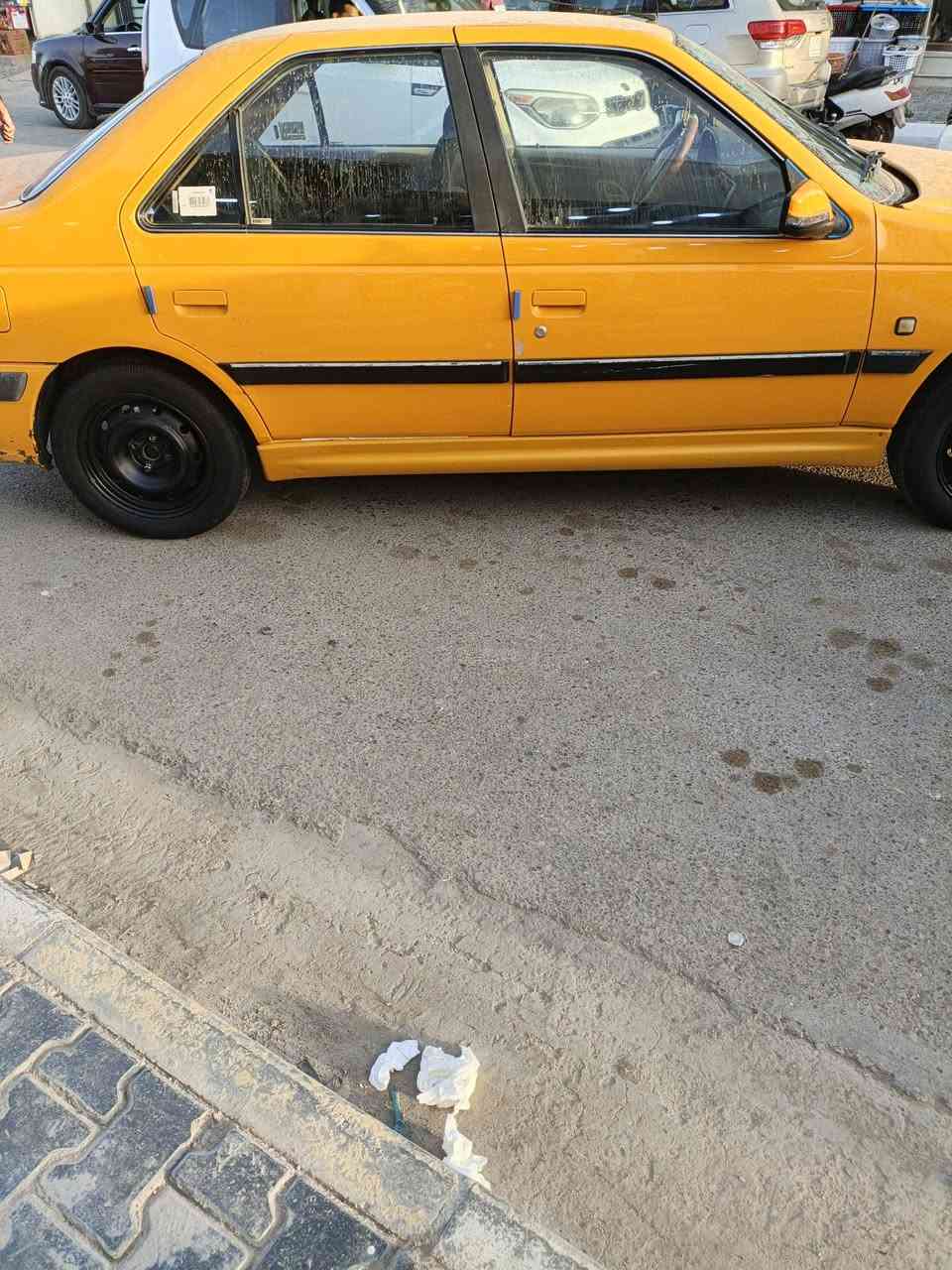 السلام عليكم بيجو بارص البيع موديل 18 السيارة حلوة امبدل بية جاملغ امامي وبية صبغ بل الجاملغ الخلفي فقط واذا تريد ادك سونار مكينة وكير كفالة تبريد ثلج منضومة غاز 60لتر وبانزين السنوية جديد بل السنوية مكتوب غاز وبانزين من. تريد ادير مكاني كوت الشراي يجي خاص لو يتصل على الرقم السعر 50 وبية مجال
***********
