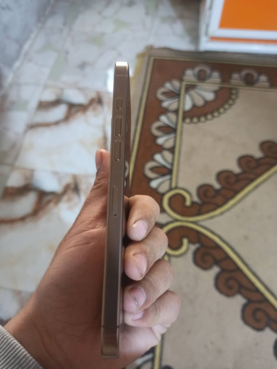 السلام عليكم
ايفون 16برو ماكس ذاكره 256 بطاريه 100 مشحون 115 جديد الجهاز ورقة الضامن بي سنه كامله 
السعر مليون ونص 1500 قفله ابدون امراوس فقط بيع 
الاتصال ***********
