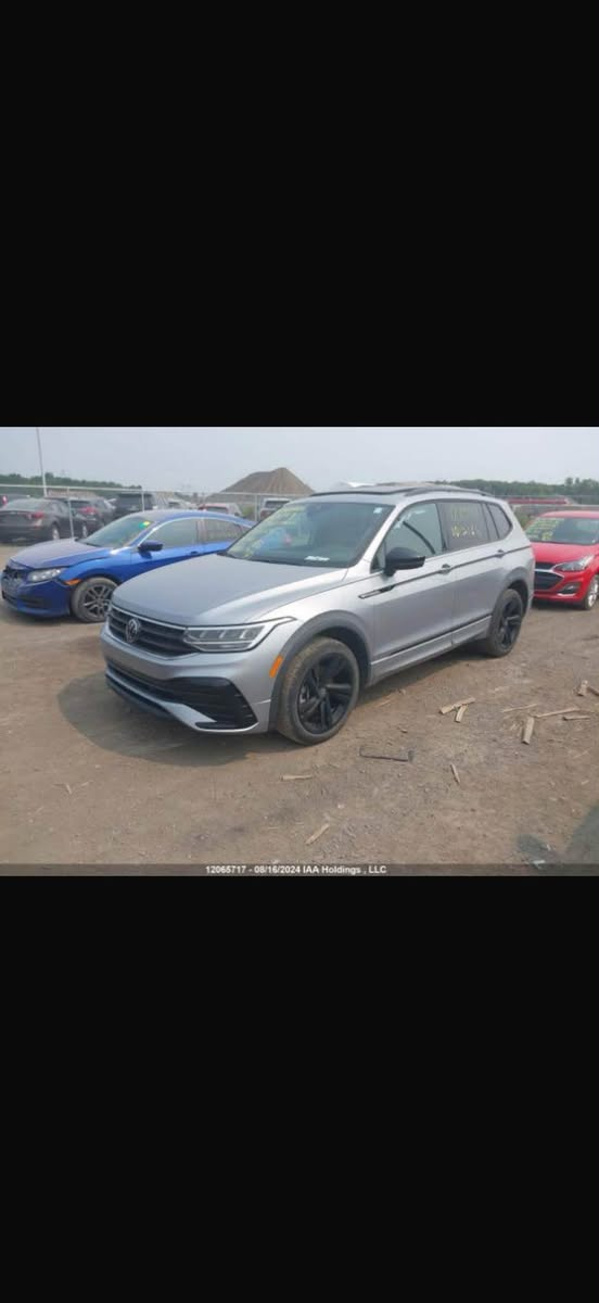 🚗 للبيع | Volkswagen Tiguan SE R-Line 2023 🚗
✨ فولكس فاجن تيكواين SE R-Line
📅 موديل: 2023
🌍 وارد أمريكي
📄 مرقم أربيل
🛣️ العداد     48 الف  كيلو 

مكان السيارة اربيل

⚙️ المواصفات:
🔹 محرك 2.0 لتر تيربو – 4 سلندر
🔹 دفع رباعي (4WD)
🔹 كير أوتوماتيك 8 سرعات
🔹 5 أنظمة قيادة
🔹 سقف بانوراما
🔹 كيج ديجيتال
🔹 تشغيل عن بعد + تشغيل بصمة
🔹 أوتو ستوب
🔹 سايد بريك إلكتروني
🔹 تحديد مسار
🔹 مثبت سرعة راداري
🔹 رادارات أمامية وخلفية وجانبية
🔹 نظام النقطة العمياء
🔹 كاميرا خلفية
🔹 لايتات LED أمامية وخلفية
🔹 داخلية جلد بيج
🔹 كراسي كهربائية مع تدفئة
🔹 تدفئة مقود
🔹 شاشة وسطية كبيرة
🔹 تحكم كامل بالمقود
🔹 تبريد لمس (بيانو)

🛠️ ملاحظة:
بابين جانبية جهة اليمين مصلحات نفس البوب والسونار مرفق بالصور وصور الحادث 

💰 السعر: 20,500 دولار

📞 للاستفسار يرجى التواصل على الخاص أو الاتصال.
***********
