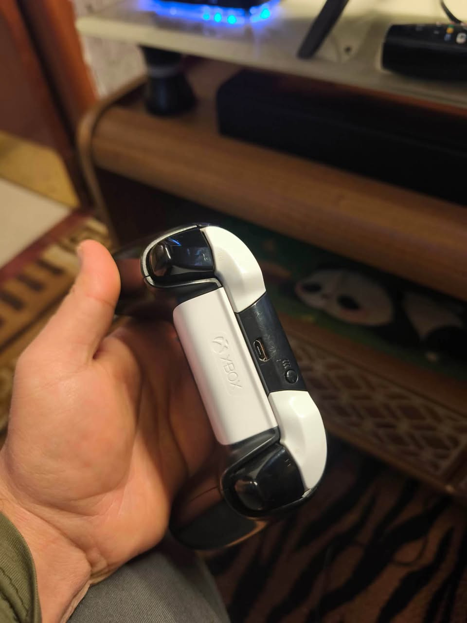 جوستكات اكس بوكس 
وحدة اصليه والثانية تجاري 
ثنينهم يشتغلون عالسيريس 
سعرهم ٤٠ الف مع التوصيل قفل 
التجاريه بيها بس شفت واحد عاطل الRb بغداد, العراق


**إذا كنت صاحب هذا الإعلان وتريد حذفه لأي سبب، رجاءا أرسل رسالة إلى الدعم الفني**