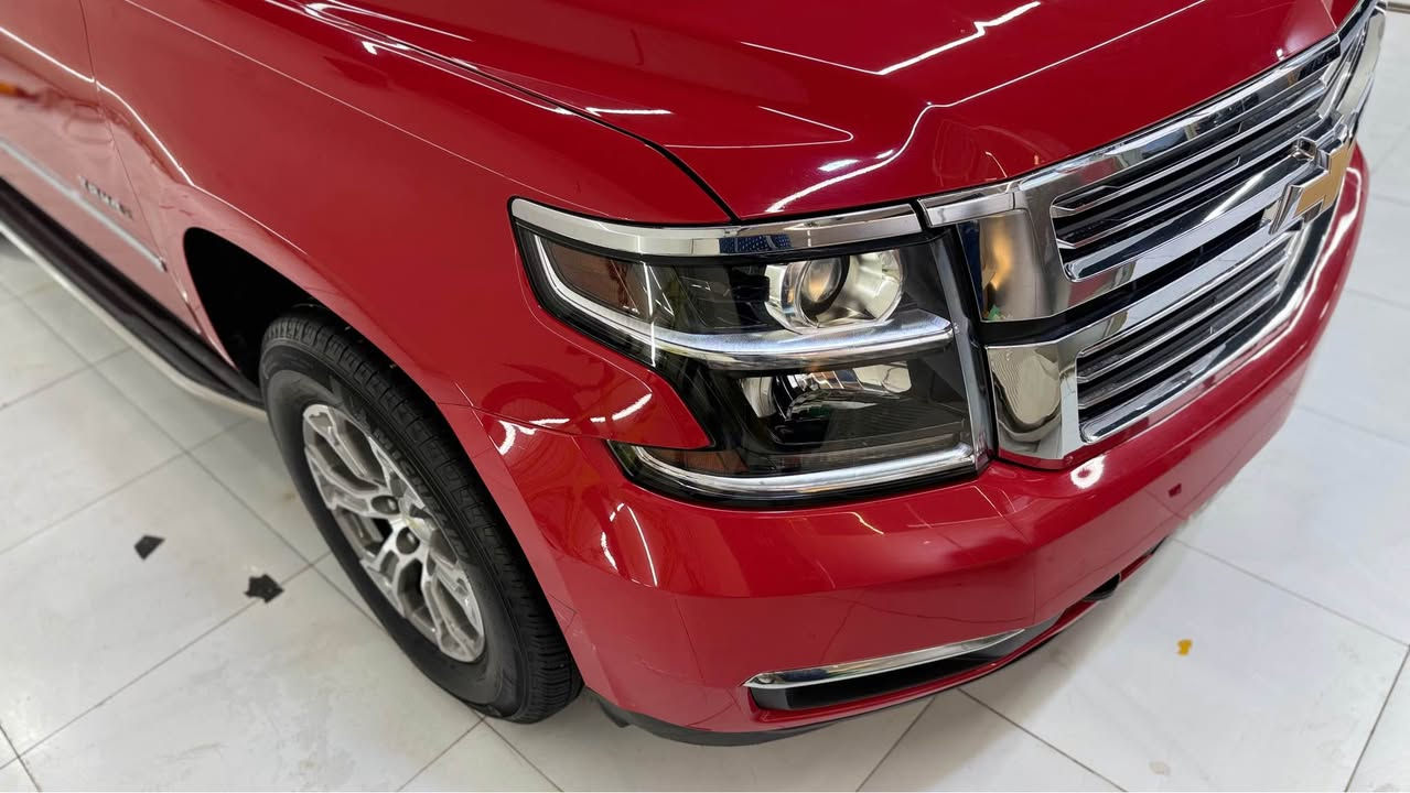 تاهو 2020 جديدة جديدة ماشيه ٣١  الف حقيقي   

ســعــر ✅  ٣٦٨ قابل للتفاوض 

مواصفات السيارة 
داخل جلد
كراسي امامية كهرباء 
كراسي هزار عند اقتراب السيارة من اي شي 
كراسي امامية  خزن ميموري 
كراسي امامية تدفئة و تبريد 
تحكم بالتبريد خلفي
كروس سرعة
فول تحكم استيرن
شاشة عرض الاعطال
كير اوتو و عادي
حساس خلفي
مانع انزلاق
منضومة زنون عالي ناصي 
فور ويل
دبل باتري من امريكا 
شاشة امامية كبيرة  
كامرة خلفية 
تشغيل عن بعد
قاصة سرية
تايرات   مشلن وويل ٢٠٢٥
صدر كير محرك  كفالة
ضرر السيارة تبديل جنطة فقط بدون ايرباك 

للتواصل  
***********
مكان السيارة ديوانية ديوانية, القادسية
