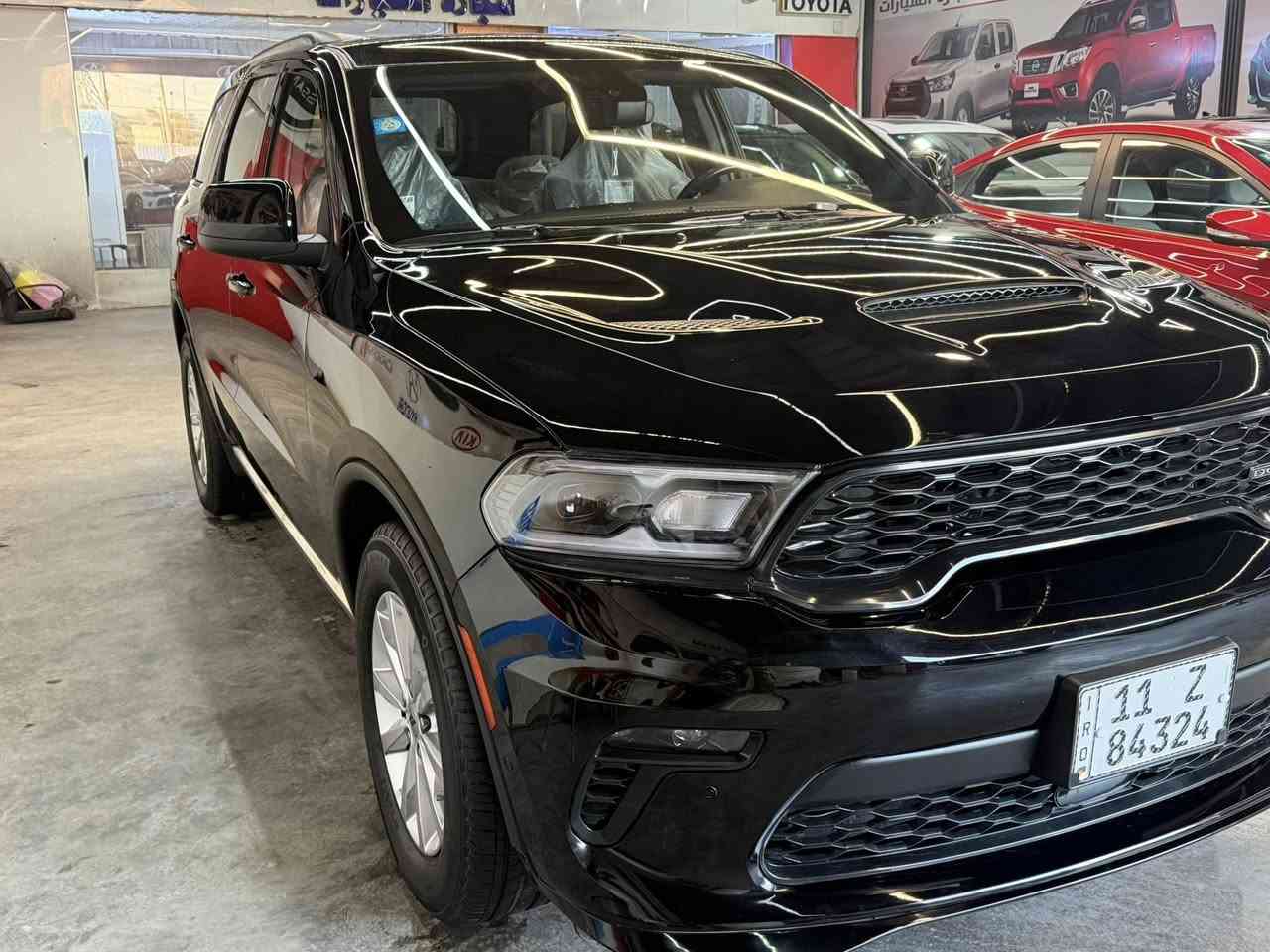 السلام عليكم اخوان دورنكو موديل 2023 وارد امريكي حادثها موضح بل صور بدون لغدو بدون شواصي بدون ايرباك جاهزه السياره
سعرها 245 بيها مجال بسيط الي تخدمه يتصل
عنواني بغداد 
***********
