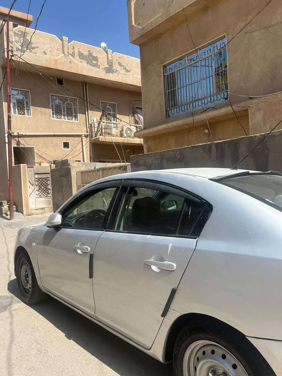 السلام عليكم
مازدا زوم 3 2009 اصل ياباني خليجي
رقم بغداد بسمي 
كير ومحرك بشرط
 وتبريد وتدفئه مكفول
صدر مكفول
تخم تايرات
تحكم استيرن وشاشة اصلية
سنتر لوك 
بك لايت ليزر
عدسة زنون شمسي
داخل السيارة فول نضيف
ضرر جاملغ خلفي خلف السايق بدون لغد وشاصي 
صبغ عام وبيها جراد صاير 
سيارة كاملة ادامة كاملة 
السعر  60 وبيها مجال
تواصل
***********
ديالى شهربان
