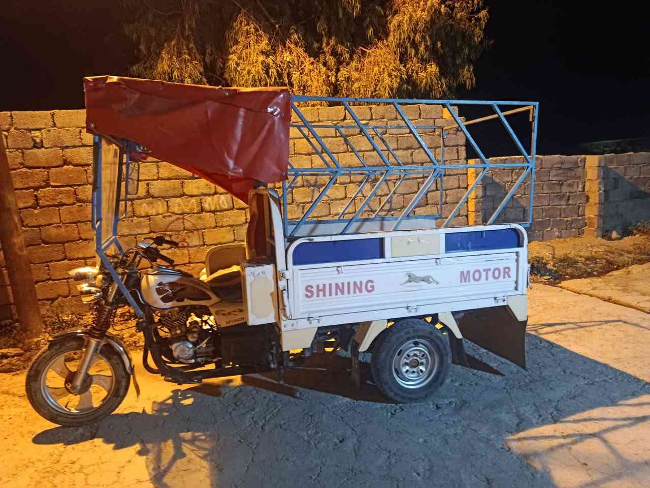ستوته للبيع سعر1,300,000الف بيها مجال شي بسيط نطيف كلش يعني جهز ع شغل غير متواجد بل فيس رقم ***********
