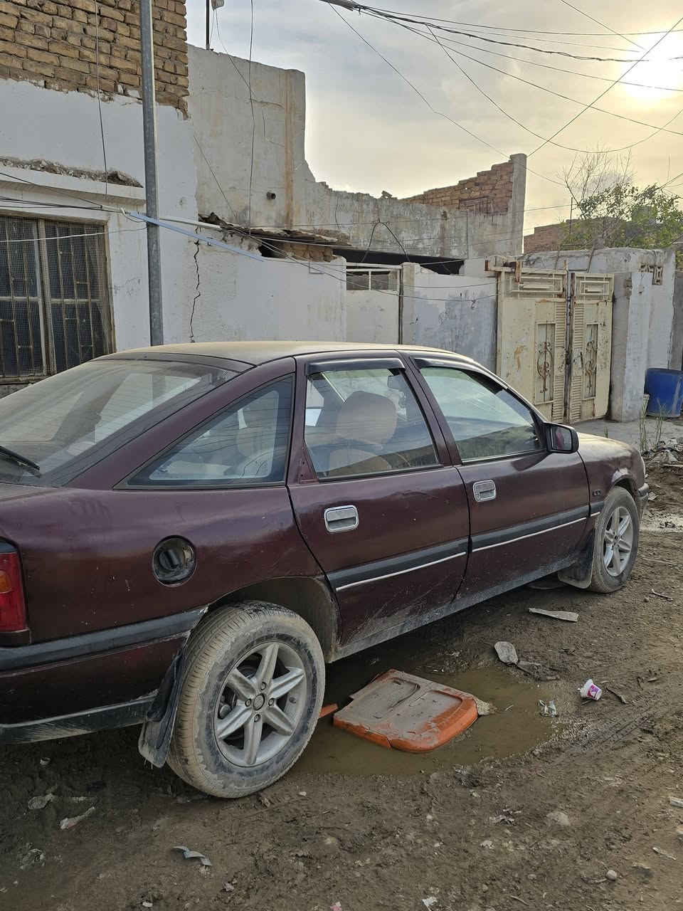 مكلف بالنشر / السلام عليكم فكتره موديل 90 رقم انكليزي سنويه لل29  صاحبها الشرعي في سامراء كير اوتماتيك عايزها تجفيت للبيع سعرها مناسب للتفاصيل اكثر الاتصال على هذا الرقم وبي واتساب ***********
