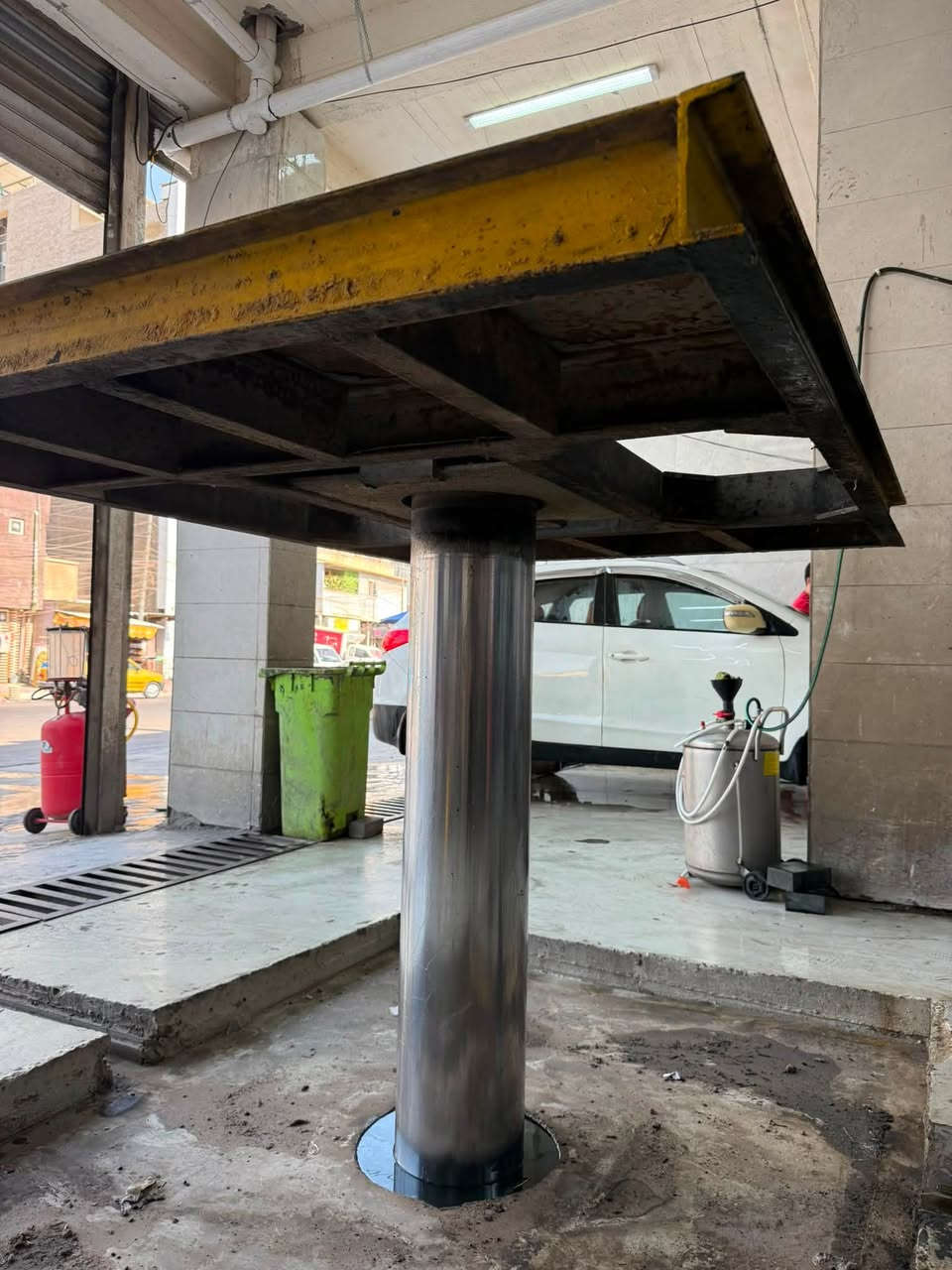 سلام عليكم
جك هيدروليكي أرضي AIRTEK، منشأ هندي من احسن النوعيات
الحمولة توصل 4 طن يشيل تاهو لانگروز طبيعي مثل مموضح بالصور جديدة كلش استعمال ٥ اشهر ابيع على الفحص كامل الراغب بالشراء يتصل العنوان بغداد الاعظمية
 الرقم *********** ✅
