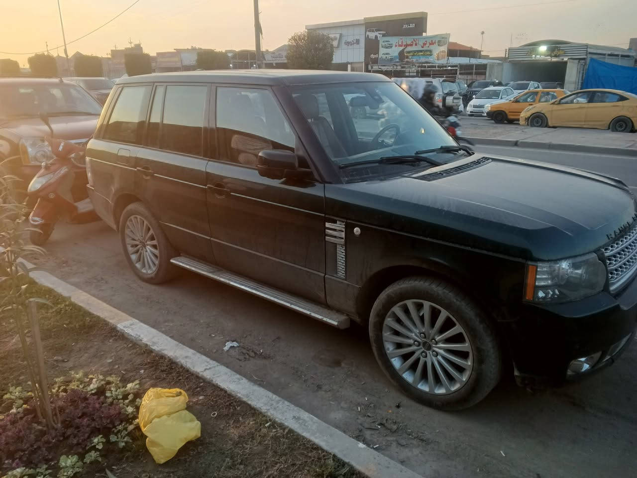 رانج موديل 2012 رقم اربيل سوبر جارج فول مواصفات 
مكاني بغداد السعر 165 
***********
