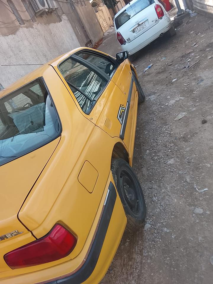 سلام عليكم بيجو بارص موديل 2015  نبدي بتفاصيل كير محرك كفاله  دوشمه شاشة  جديدة  بس بيها ضربة جوه صندوك شاصي معمر خلفي اكفلك صندوكهه وتكم 
سياره حلوة ومناقصها برغي  هيئه عليها شهر وغرامه مصفره  معروضة ب 49 وبيها مجال حك جية عنوان بغداد وزيرية رقم ***********
