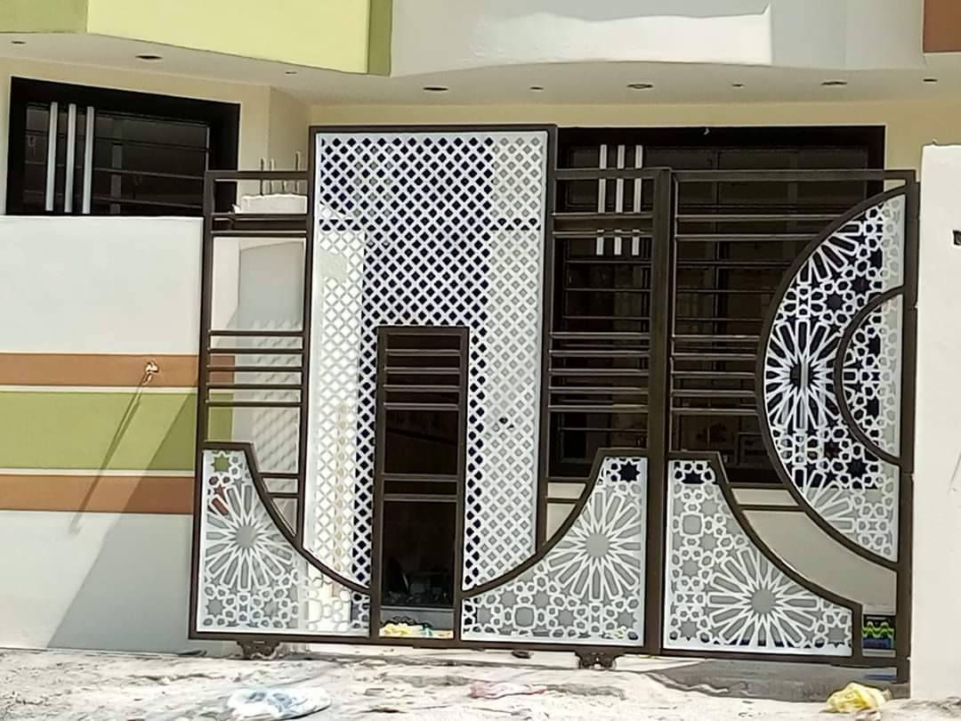 سلام عليكم /كادر 👷🏻‍♀️

عمل تنضيف وصبغ شبابيك 

وشد جام جميع الاصباغ 

ولجام متوفر شغـل درجه اولئ 💯
***********+ واتساب
