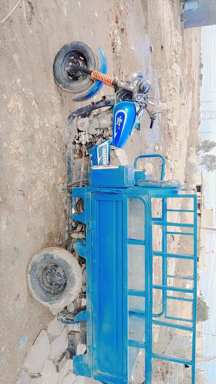 ستوته دايون موديل ٢٠١٥ مكفوله شاصي مكفول رقم ألماني رقم *********** عندي وكاله عامه بيه كله شاده جديد دبلات كرهبائيات مكينه مجفته بوش وبستم وفلفات وكلجات جديد السعر مليون ٣٥٠ قفل
