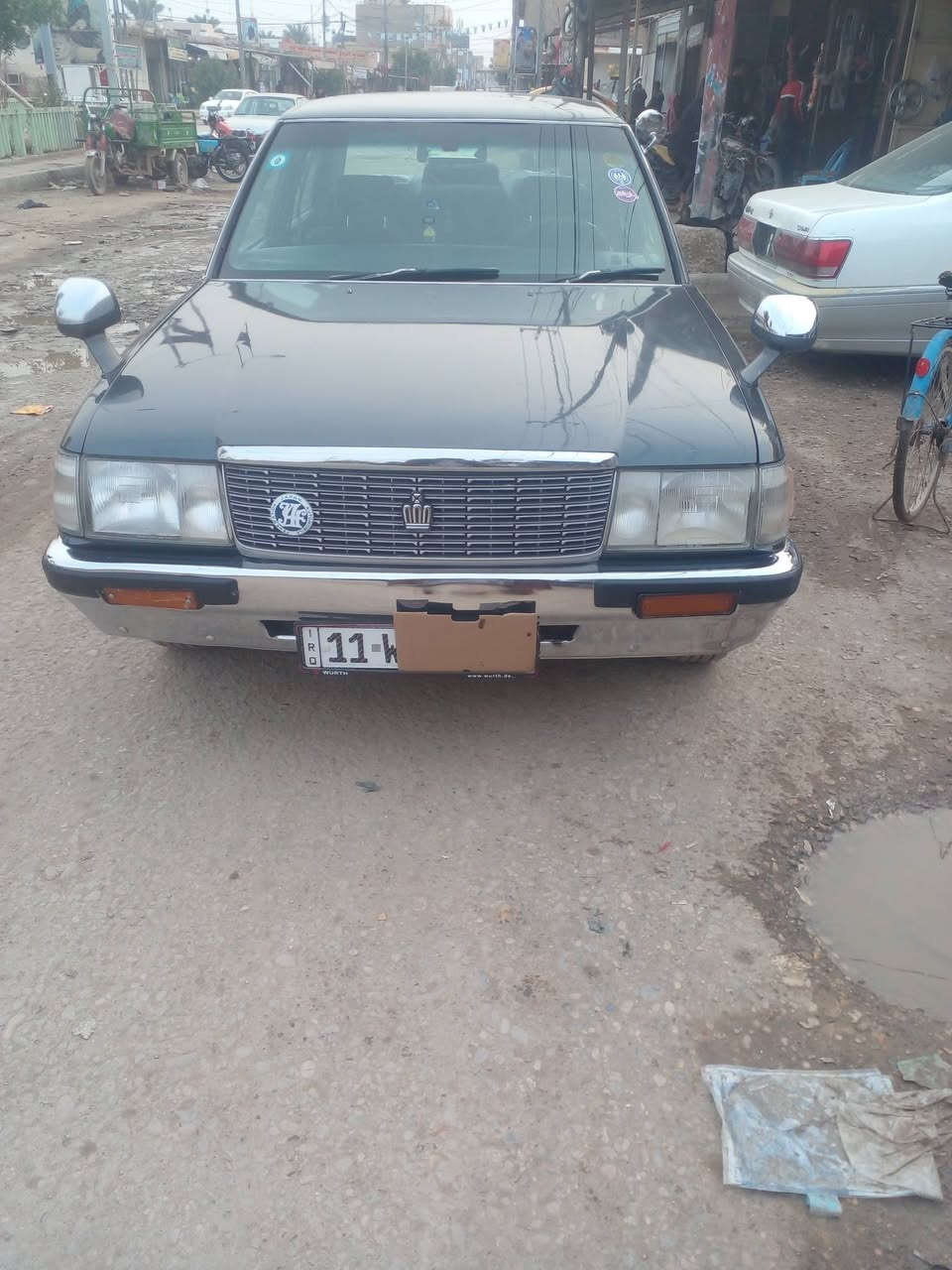 من رخصة الادمن.  سياره كراون ارنب دي لوكس موديل ١٩٩٥. رقم بغداد انكليزي . مكينه ونجي معروضه.للبيع جاهزه السياره رايده ٦٥ ورقه وبيه  مجال للشراي الاتصال على
الرقم راعيها .
***********
